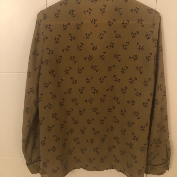 Mango blouse with beautiful neckline & pattern - Picture 3 of 6